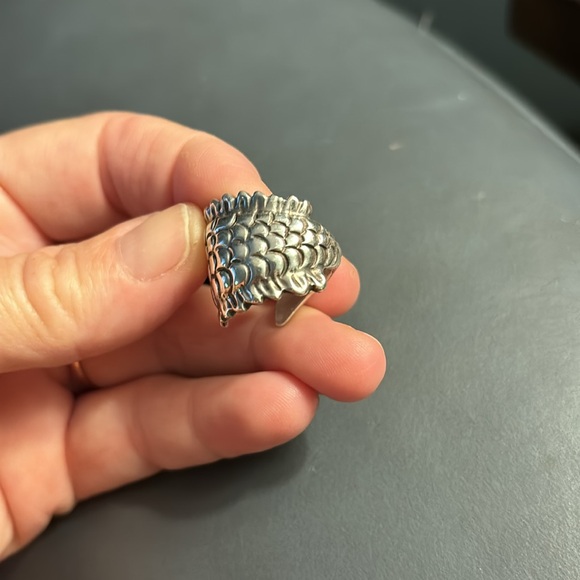Wrap around sterling silver fish ring size 7 - Picture 2 of 3